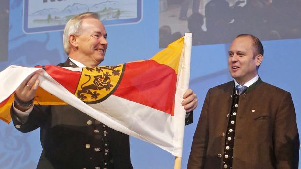 Gerhard Dörfler und Kurt Scheuch beim Wahlkampfauftakt der FPK am 13. Jänner.