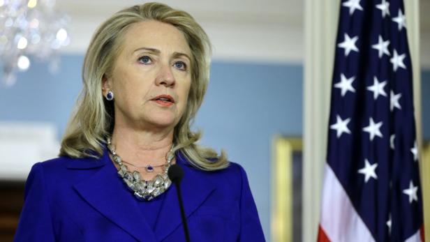 Nach Unruhen sucht Hillary Clinton den Dialog