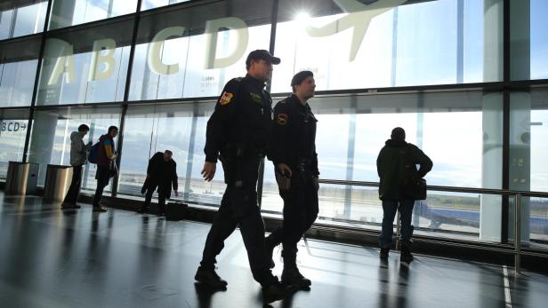 400 Polizisten und 1200 Airport-Securities stehen auf dem größten Flughafen des Landes, dem Airport Wien-Schwechat, im Einsatz