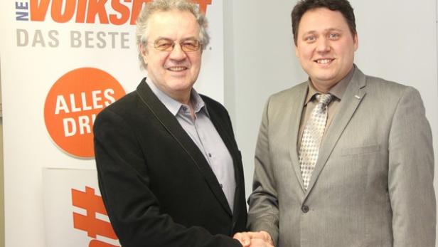 Werner Rohrhofer (64) und sein Nachfolger Christian Haubner (38) in der Chefredakteursfunktion des Neuen Volksblatts. (c: neues volksblatt)