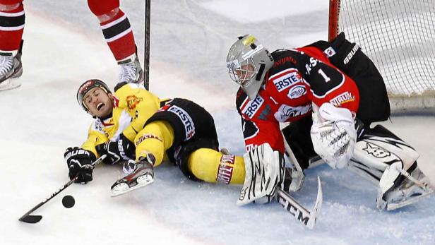 Voller Einsatz: Gegen Znaim brauchten die Capitals (liegend Rotter) einen Kraftakt für den 4:3-Erfolg.