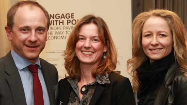 Peter Mayrhofer (twyn group), Lilian Mayer-Janzek und Martina Zadina (IAB Austria) vertraten in Brüssel im Rahmen der Veranstaltung Egange with Policy die Interessen der österreichischen Internet-Werbewirtschaft. (c: iab at)