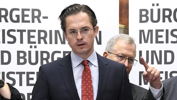 Stefan Schmuckenschlager, Bürgermeister von Klosterneuburg, wählt VdB.