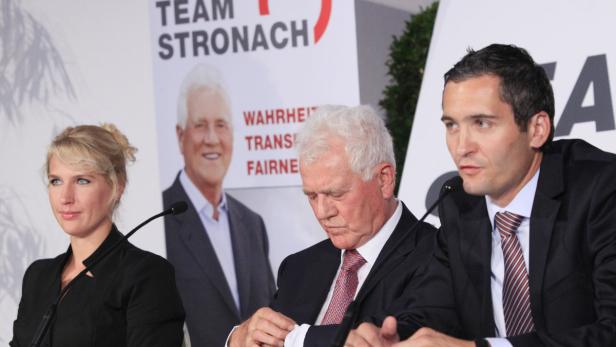 Team Stronach-Gründer Frank mit seiner Ex-Kronprinzessin Kathrin Nachbaur und seinem Ex-Pressesprecher Rouven Ertlschweiger (re.)