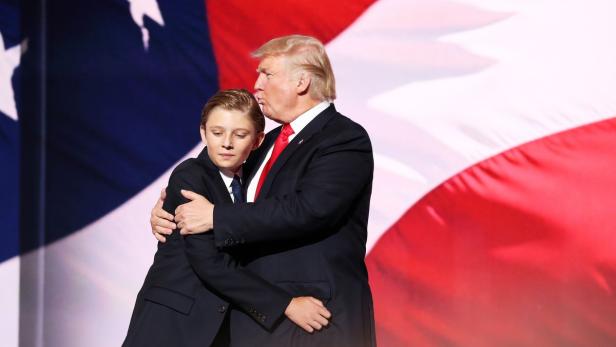 Barron mit seinem Vater Donald Trump.