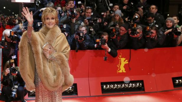 Schauspielerin Jane Fonda war einer der vielen Stargäste bei der Eröffnungsgala der 63. Berlinale (weitere Stars in der Slideshow).