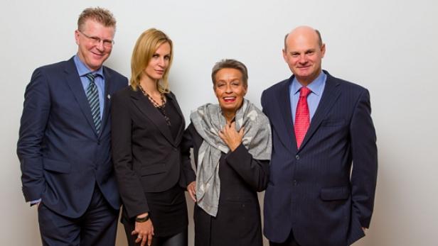 Peter Aigner, Heidi Schuller (Aigner PR), Judith Löffler, Georg Wiedenhofer (AMC - v.l.n.r.) kümmern sich gemeinsam um den Staatspreis Marketing 2013. (c: aigner-pr)