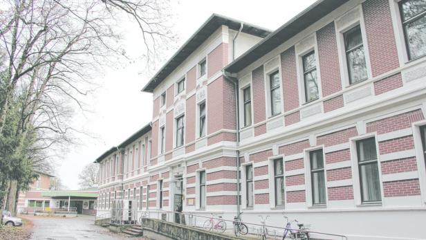 Landeskinikum mauer wird neu gebaut