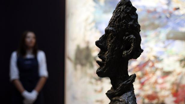Büste von Giacometti für 50 Millionen Dollar versteigert