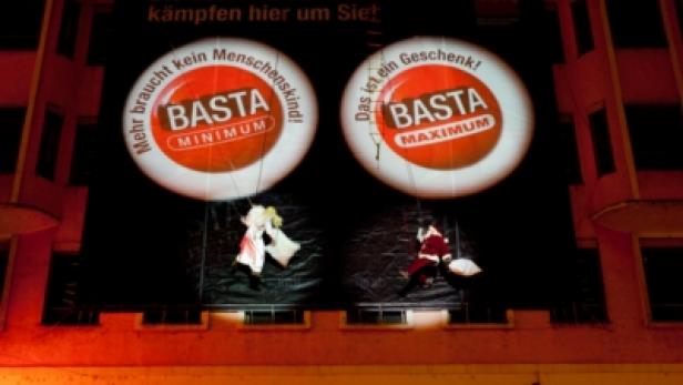 tele.ring - Christkind vs. Weihnachtsmann - Basta Maximum - Basta Minimum - Out-of-Home-Kampagne - MediaCom Vienna - Gewista