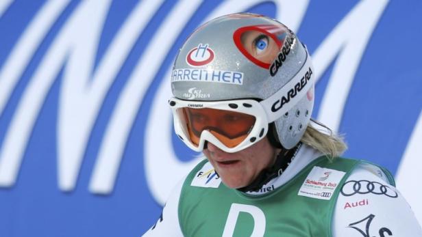 Andrea Fischbacher of Austria reacts during the women&#039;s Downhill race at the World Alpine Skiing Championships in Schladming February 10, 2013. REUTERS/Leonhard Foeger (AUSTRIA - Tags: SPORT SKIING)