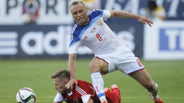 Russia's Glushakov challenges Belarus' Krivets dur
