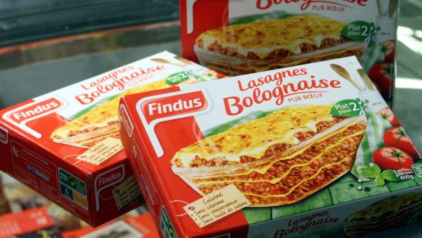 epa03575068 A picture made available on 09 February 2013 showing French Findus Lasagnes Bolognaise packets, in Mulhouse, France, 08 February 2013. The French food company Findus one of a group of companies involved in the investigation how horse meat came to be present in some of the beef products. Comigel, based in the north-eastern town of Metz, supplies tens of thousands of tonnes of frozen meals to around 15 countries. It was the manufacturer of the Findus frozen lasagnes, some of which contained up to 100 per cent horse meat. Reports state that The French subsidiary of ready meal maker Findus said 09 February 2013 it planned to take legal action after being &#039;deceived&#039; over the use of horse meat in its lasagne dishes. EPA/JEAN FRANCOIS FREY FRANCE OUT