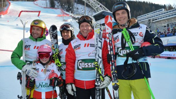 Hans Knauß mit Tochter Nella, Thomas Reisenberger (Brau Union), Harti Weirather &amp;amp; Michi Walchhofer.