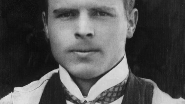 Hermann Rorschach wurde 1884 in Zürich geboren. Obwohl er einen starken Hang zur Kunst hatte, beschloss er Medizin zu studieren, um Psychiater zu werden.