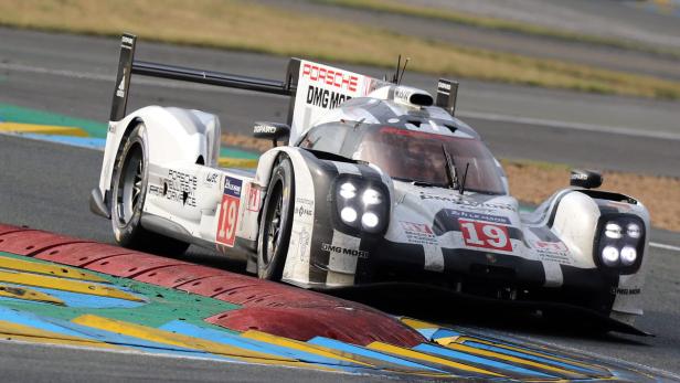 FRANCE 24H LE MANS CARS RACING