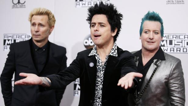 Green Day sind: Mike Dirnt, Billie Joe Armstrong und Tré Cool (v. li.)