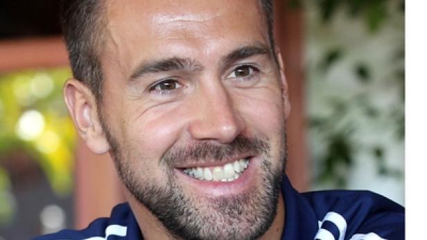Porträt von Stefan Maierhofer auf der Titelseite der „Salzburger Nachrichten“.