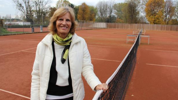 Tennisanlage des UTC Amstetten ist zweite Heimat der Zsofia Garaguly. Drei Mal die Woche trainiert sie hier, solange es das Wetter zulässt.