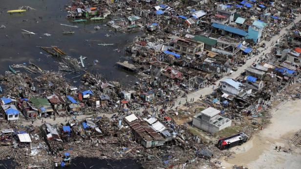 Auch die 40.000-Einwohner-Stadt Guiuan 100 km südöstlich von Tacloban wurde fast völlig zerstört
