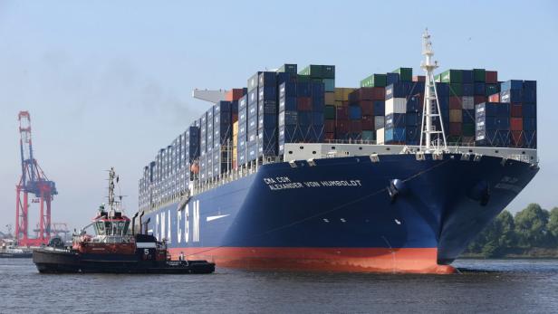 Made in Germany: Deutschland (im Bild: ein Containerschiff in Hamburg) hat seinen Status als Exportweltmeister in der Krise gefestigt