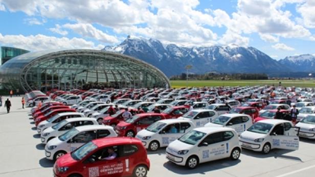 VW up! - Präsentation und Übergabe an Testfahrer (c: porsche austria)