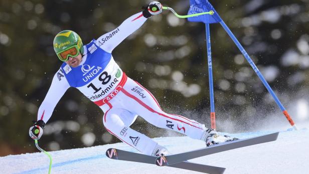 epa03573826 Klaus Kroell of Austria in action during the men&#039;s downhill training at the Alpine Skiing World Championships in Schladming, Austria, 08 February 2013. EPA/HELMUT FOHRINGER