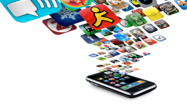 Verschiedene App-Symbole fliegen auf ein Smartphone zu.