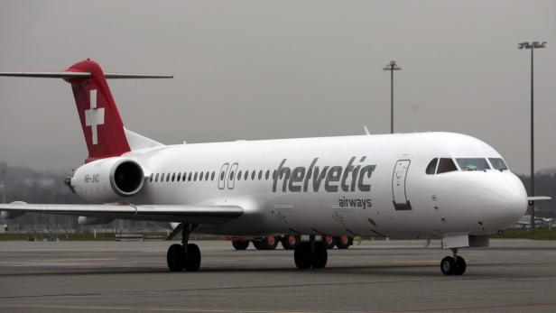 epa03590094 A file picture dated 30 November 2006 shows an airplane of Helvetic Airways, at the Airport Zurich, Switzerland. Armed men on 18 February 2013 made off with a shipment of diamonds as it was being loaded onto a plane of Helvetic Airlines at the Brussels airport, Belgian media reported 19 February 2013. Ten kilograms of diamonds with a value of 350 million euros (467 million US dollars) were stolen during the heist late 18 February, the broadcaster VRT said, citing unnamed sources. The thieves broke through a fence at the Belgian capital&#039;s main airport with two vehicles at 7:47 pm (1847 GMT), the airport said in a statement. The thieves targeted a van from the Brink&#039;s security company that was loading the diamonds on a plane of the airline Helvetic Airways bound for Zurich, media reports said. EPA/EDDY RISCH