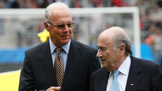 Langjährige Weggefährten: Franz Beckenbauer und Sepp Blatter.