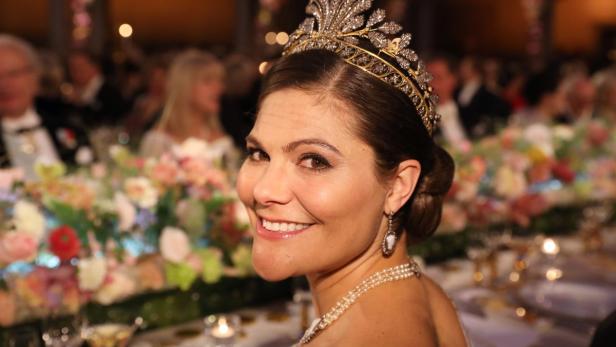 Sweden&#039;s Crown Princess Victoria attends the 2016 Nobel Banquet at the Stockholm City Hall on December 10, 2016 in Stockholm, Sweden. Nobel laureates are honoured every year on December 10 -- the anniversary of the death of prize&#039;s founder Alfred Nobel, a Swedish industrialist, inventor and philanthropist. / AFP PHOTO / SOREN ANDERSSON