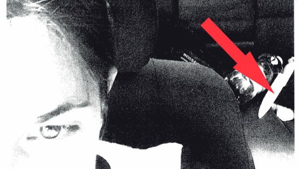 Ein Selfie zeigt Mirela B. zwei Tage vor ihrer Ermordung im Auto ihres Ex-Freundes. Am Rücksitz liegt ein Messer.