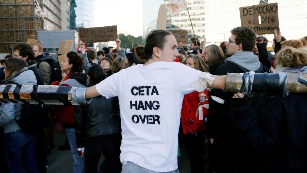 Proteste gegen das CETA-Abkommen zwischen der EU und Kanada.