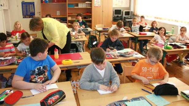 SPÖ und ÖVP wollen Volksschullehrer im Kindergarten