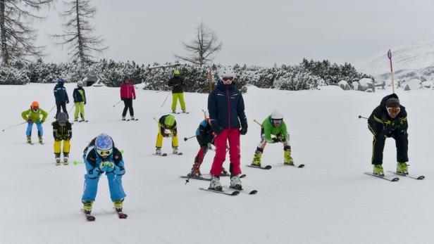 Aktion &quot;Pistenfloh&quot; beschert rund 1000 Kindern ersten Kontakt mit Ski-Pisten