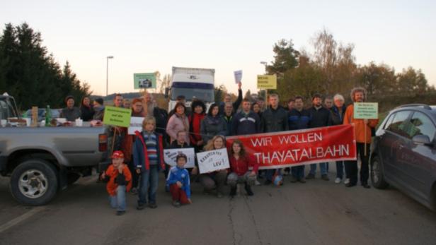 Freitagnachmittag wollen Dutzende Freunde der Thayatalbahn den Grenzübergang Fratres/Slavonice mehrere Stunden sperren.