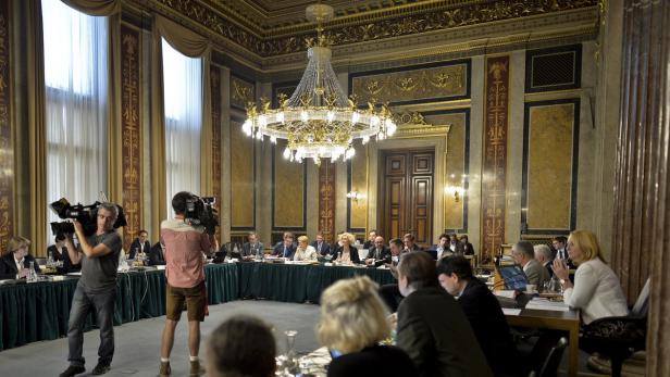 Das mediale Interesse an dem Hypo-Unterschungsausschuss im Parlament ist groß: In den kommenden Wochen stehen ehemalige Kärntner Politiker am Pranger.