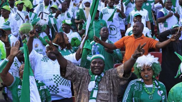Euphorisch: Schon in Äthiopien feierten die nigerianischen Fans ihre Nationalmannschaft fanatisch.