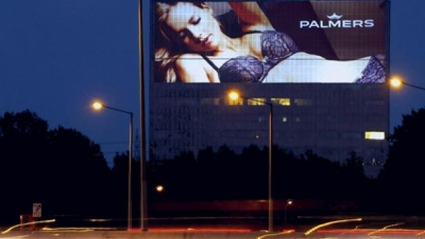 PalmersCmovelight_400x298.jpg