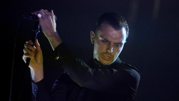 Theo Hutchcraft vom Duo Hurts.