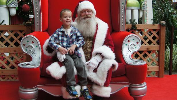 Fototermin für Kinder mit dem Weihnachtsmann