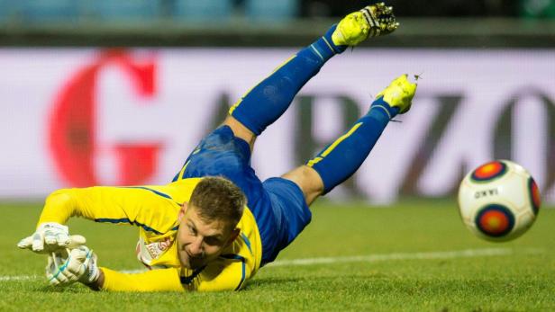 Überflieger: Andreas Lukse wird heute gegen Rapid nach Bällen hechten.