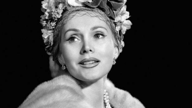 FILE HUNGARY ZSA ZSA GABOR