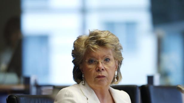 Justizkommissarin Reding sieht „ein starkes Signal für Frauen“