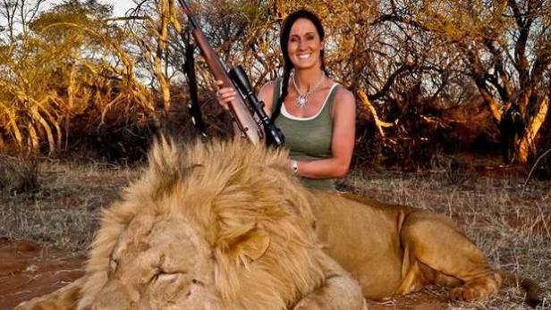 US-Moderatorin sorgt mit Jagdfotos für Empörung