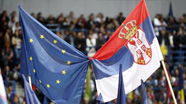 Viele Serben wollen ihr Schicksal mit der EU verknüpft sehen – bei den jetzt beginnenden Beitrittsverhandlungen gibt es aber noch eine ganze Reihe von Hürden.
