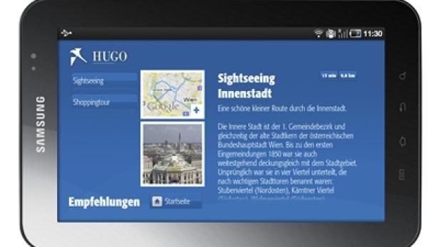 Ein Samsung Tablet zeigt eine Sightseeing-App für die Wiener Innenstadt.