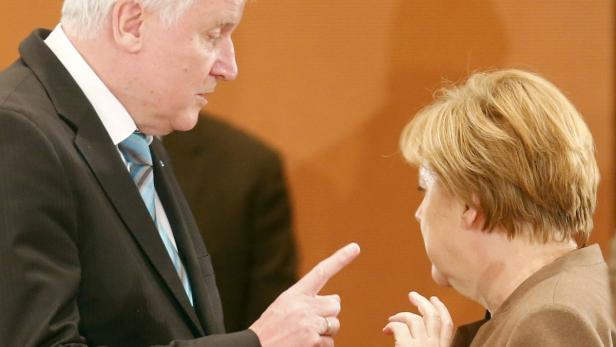 CSU-ChefSeehofer ist der prominenteste Gegenspieler Merkels inder Union