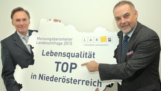 NÖLAK-Leiter, Urban (li.) und Milota, freuen sich über die Ergebnisse.