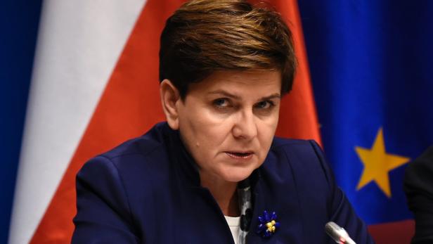 Ministerpräsidentin Szydlo hat bereits EU-Fahnen aus ihrem Amtssitz verbannt.